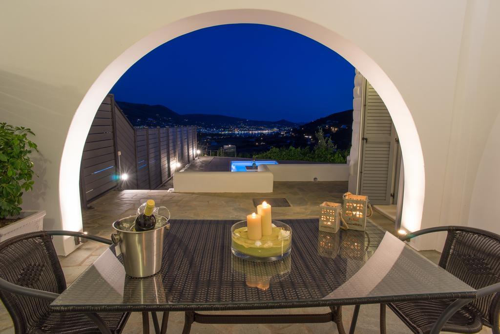 Azzurro Bianco Suites Páros Eksteriør bilde