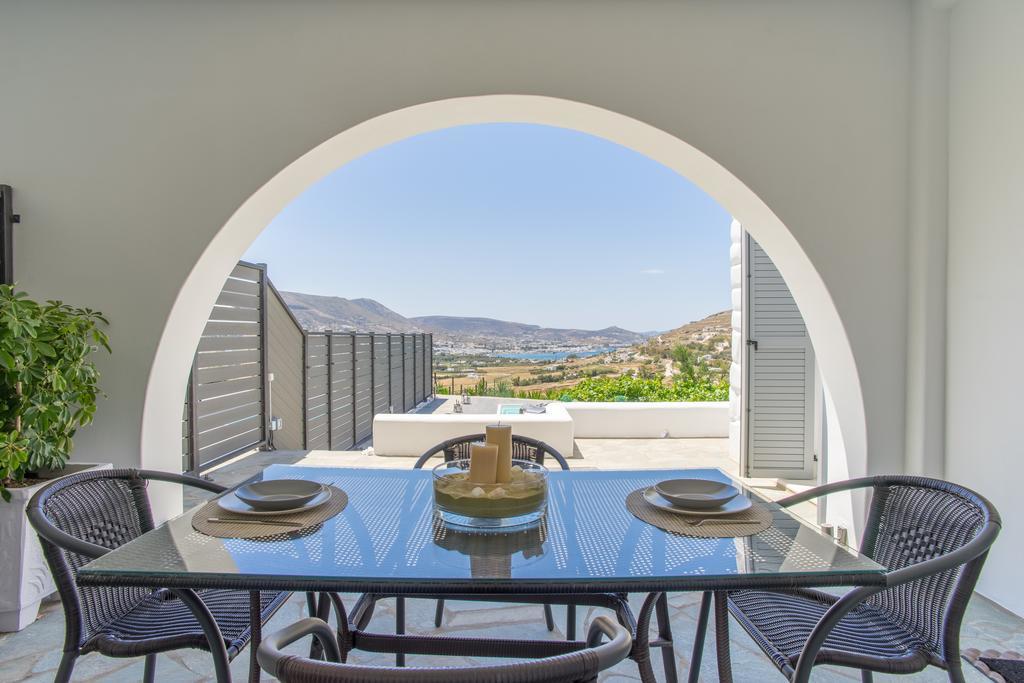 Azzurro Bianco Suites Páros Eksteriør bilde