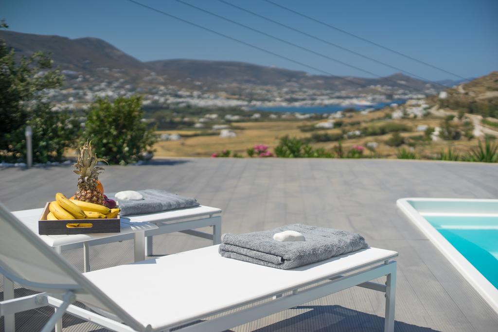 Azzurro Bianco Suites Páros Eksteriør bilde